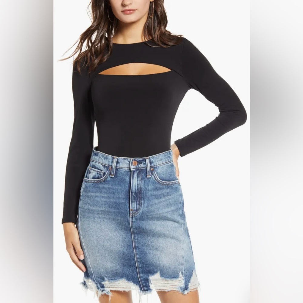 Leith | Long Sleeve Cut Out Top in Black | Small